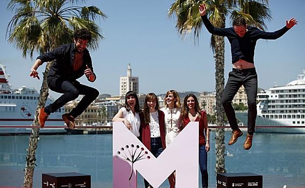 Equipo de la película 'Las distancias'.