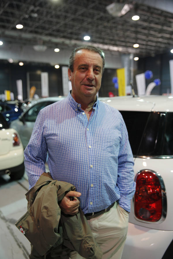 La sexta edición de esta feria ofrece variedad de coches y competitividad de precios en el recinto Luis Adaro.