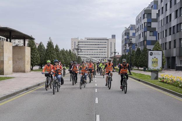 La Bicicletada Medioambiental, que trató de concienciar sobre la importancia de la bicicleta . 