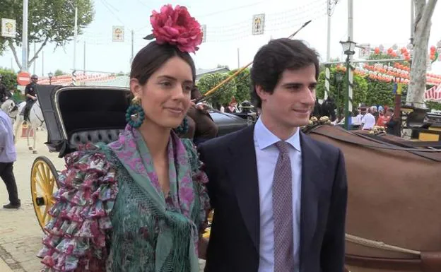 La pareja, en la Feria de Abril. 