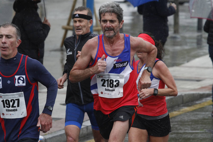 Fotos: ¿Estuviste en la EDP Media Maratón de Gijón? ¡Búscate! (1)