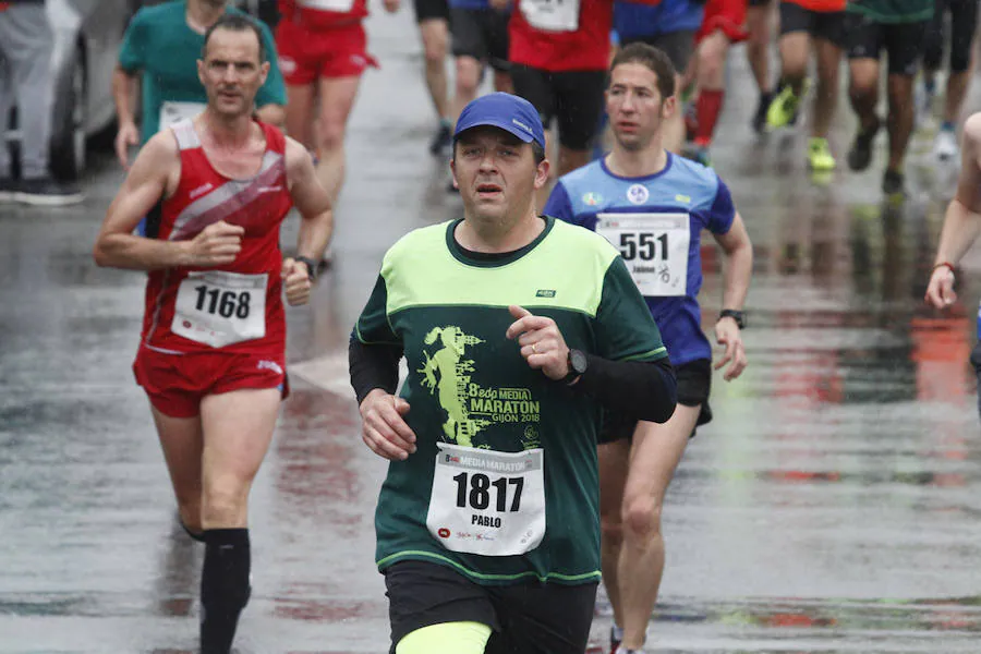 Fotos: ¿Estuviste en la EDP Media Maratón de Gijón? ¡Búscate! (1)