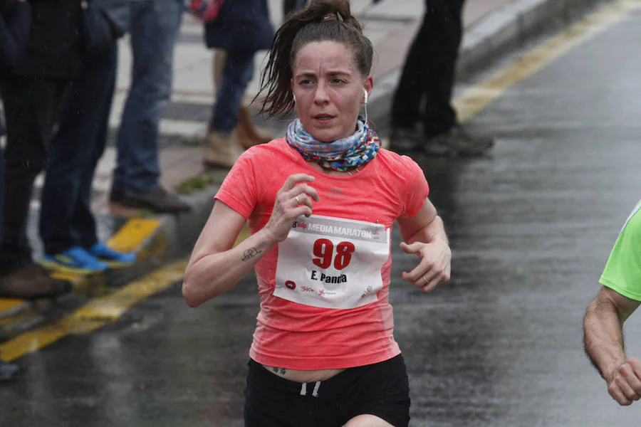 Fotos: ¿Estuviste en la EDP Media Maratón de Gijón? ¡Búscate! (1)