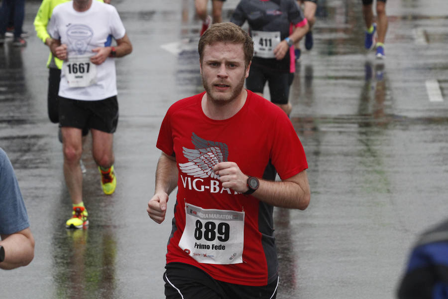 Fotos: ¿Estuviste en la EDP Media Maratón de Gijón? ¡Búscate! (2)