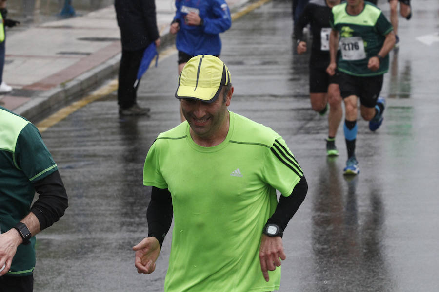 Fotos: ¿Estuviste en la EDP Media Maratón de Gijón? ¡Búscate! (2)