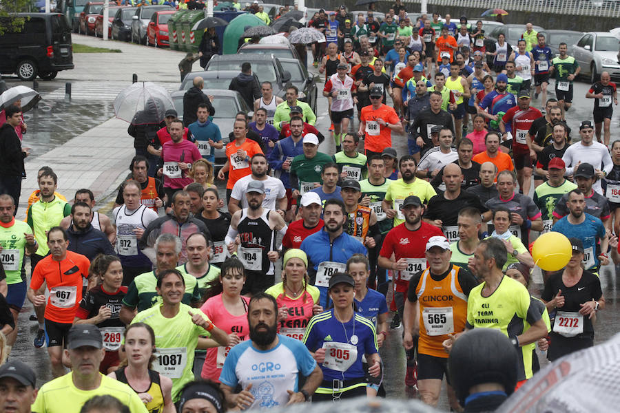 Fotos: ¿Estuviste en la EDP Media Maratón de Gijón? ¡Búscate! (2)