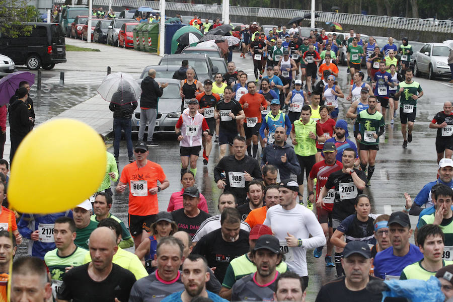 Fotos: ¿Estuviste en la EDP Media Maratón de Gijón? ¡Búscate! (2)