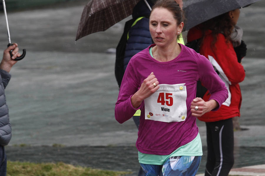 Fotos: ¿Estuviste en la EDP Media Maratón de Gijón? ¡Búscate! (2)