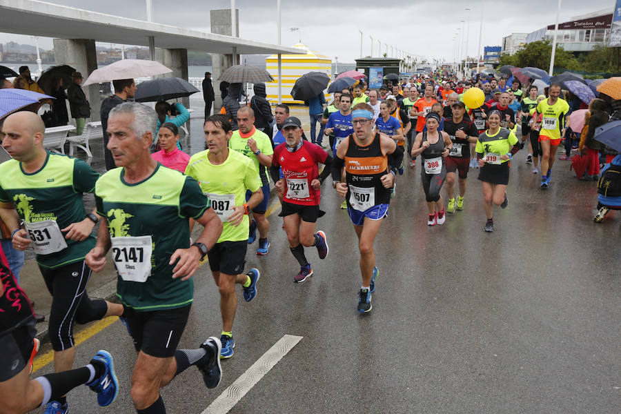 Fotos: ¿Estuviste en la EDP Media Maratón de Gijón? ¡Búscate! (4)