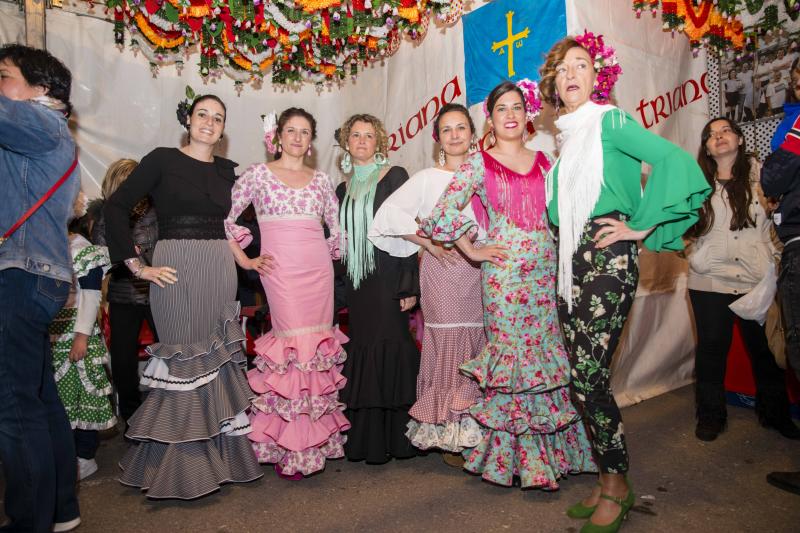 La capital piloñesa inaugura bajo el orbayu una nueva edición de la fiesta