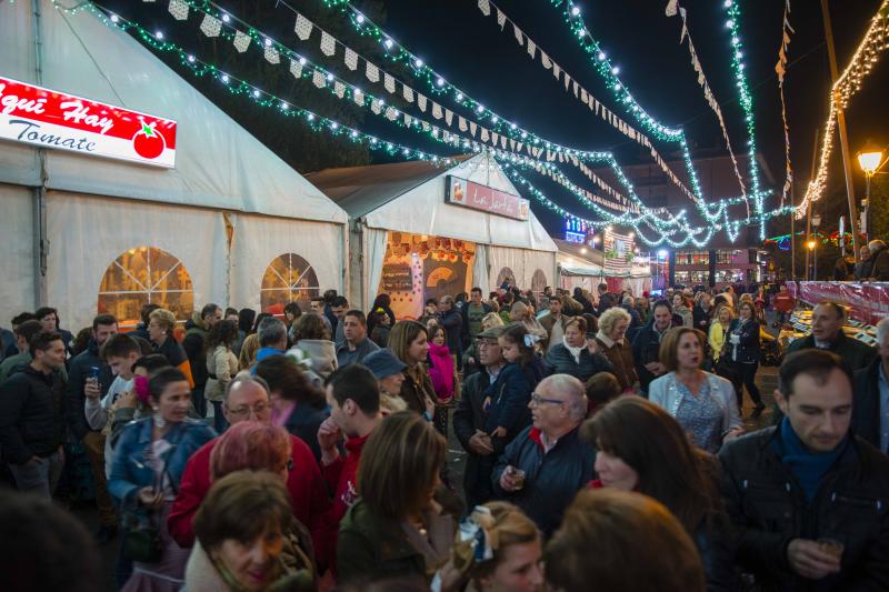 La capital piloñesa inaugura bajo el orbayu una nueva edición de la fiesta