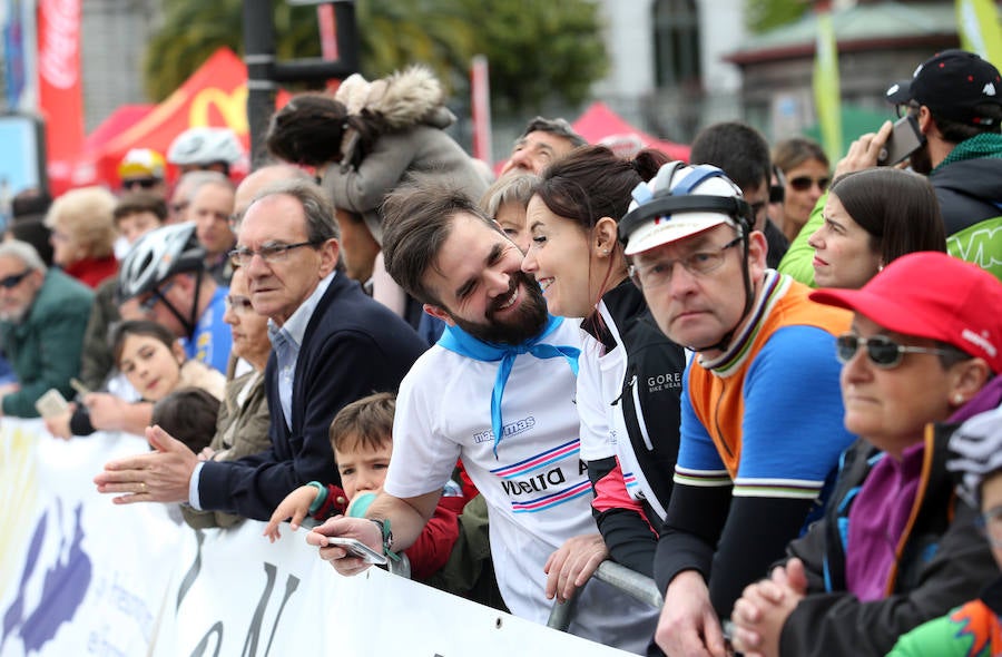 La prueba se cerró este domingo con las ya tradicionales carreras solidarias -en favor de la Asociación Galbán de ayuda a las familias de niños con cáncer-