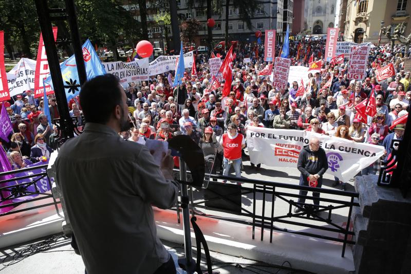 La manifestación parte del Parque Viejo de La Felguera bajo el lema «Igualdad, mejor empleo, mayores salarios, pensiones dignas»