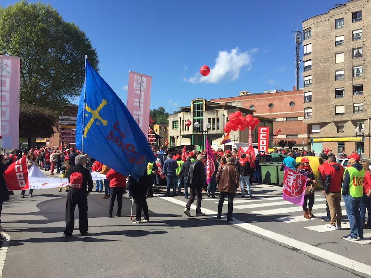 La manifestación parte del Parque Viejo de La Felguera bajo el lema «Igualdad, mejor empleo, mayores salarios, pensiones dignas»