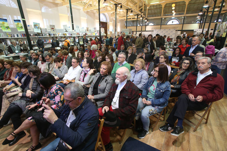 La feria vuelve un año más con el objetivo de rendir homenaje a la lectura. Permanecerá abierta hasta el domingo 13 de mayo