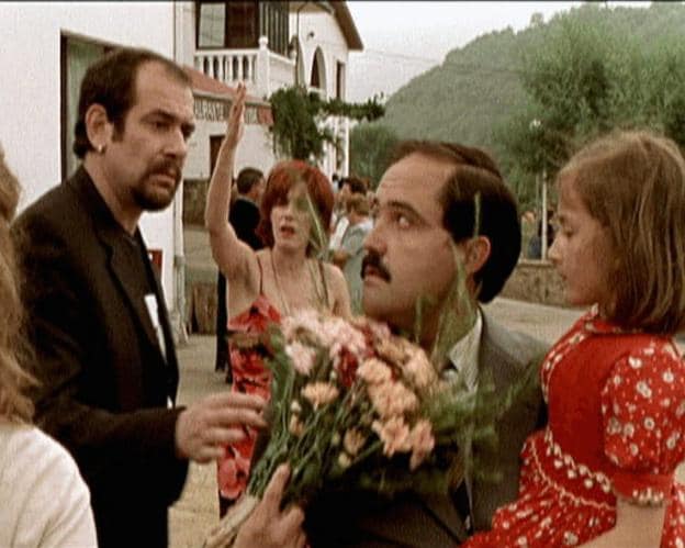 Una escena de la película 'Carne de gallina', del director Javier Maqua, rodada en una vivienda del Valle de Cuna y Cenera. 