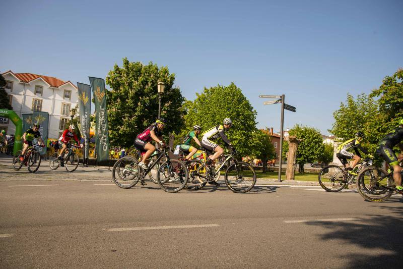 112 personas participaron en la prueba ciclista, en la que María del Carmen Pérez fue la vencedora en la categoría femenina.