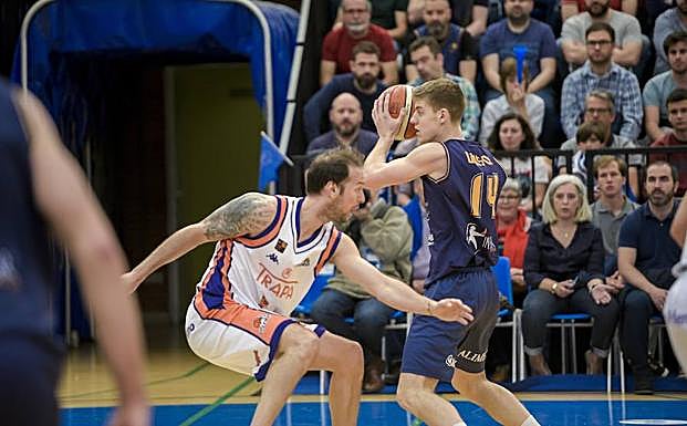 Partido disputado en Oviedo. 