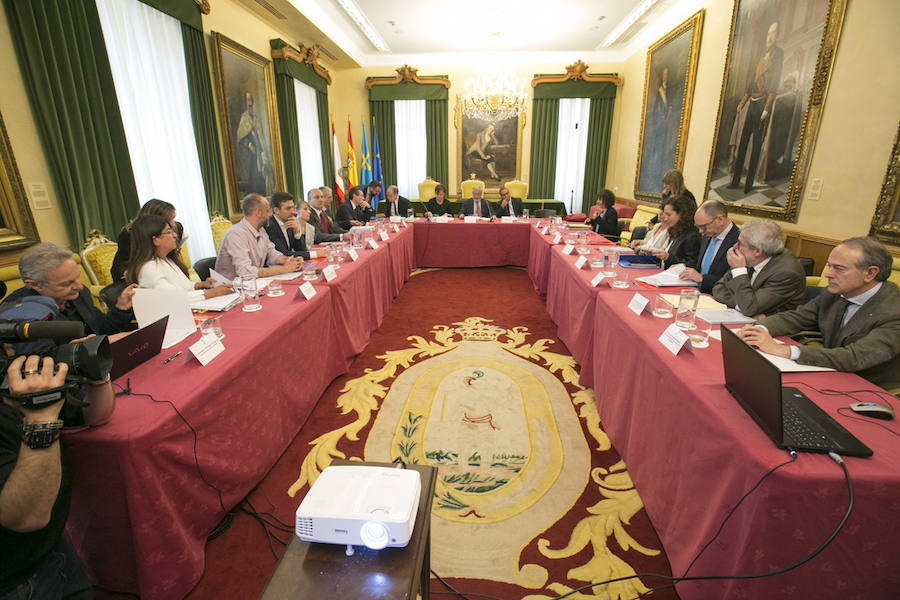 Fotos: Reunión de Gijón al Norte