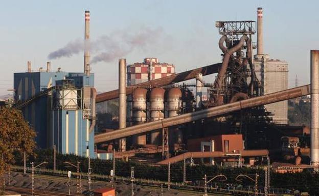 Las instalaciones de ArcelorMittal en Gijón. 