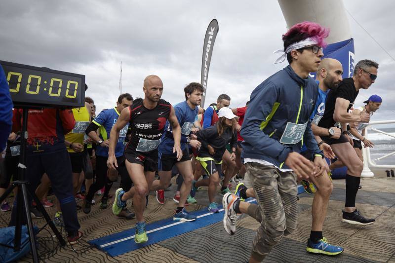 Fotos: Carrera benéfica en la playa de Salinas