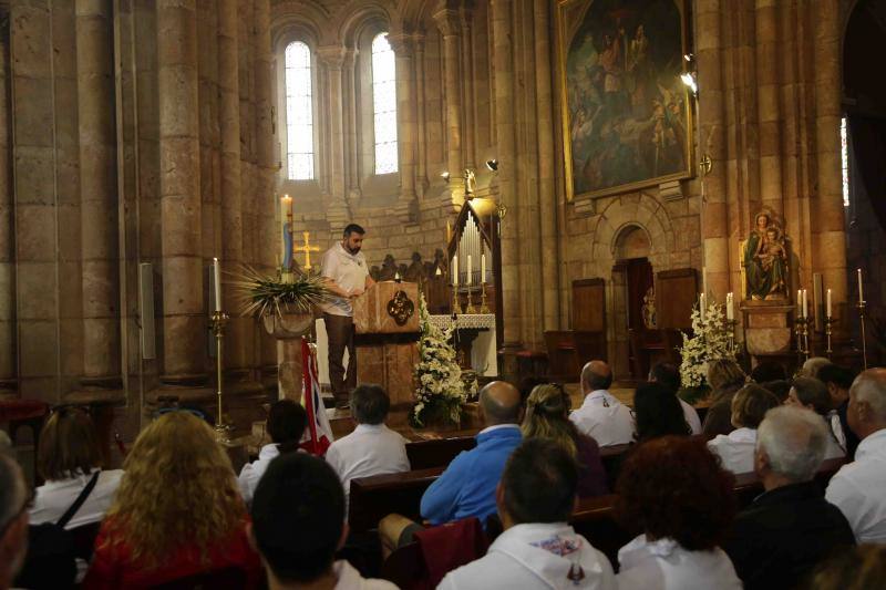 El presidente grupista, Antonio Corripio, señaló en la XXVI Marcha a Covadonga que «el reto es atraer a los niños para que ayuden a conservar estas tradiciones».