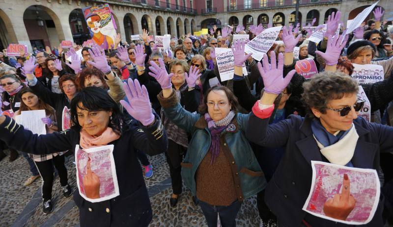 Concentraciones en las principales ciudades asturianas para reclamar el cumplimiento del pacto de Estado y más presupuesto contra la violencia machista