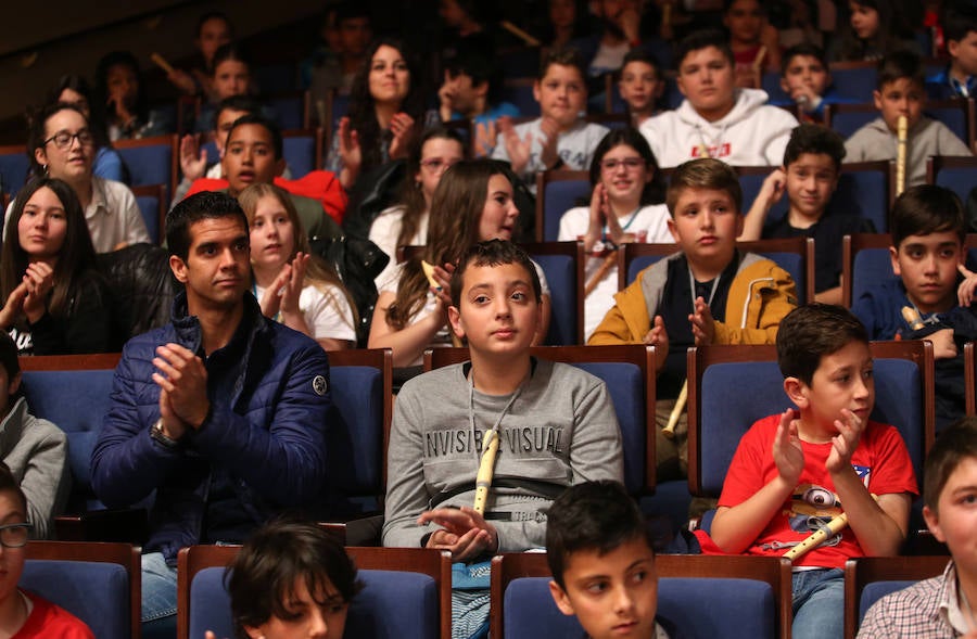 El Auditorio Príncipe Felipe de Oviedo acoge la segunda jornada del programa Link Up dirigido a niños de entre 9 y 13 años. 