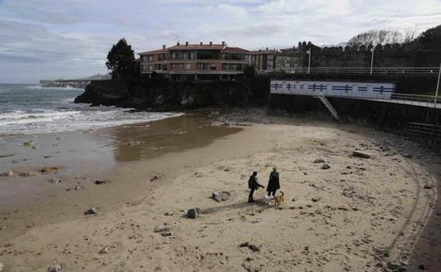 Las ayudas para limpiar las playas, «insuficientes»