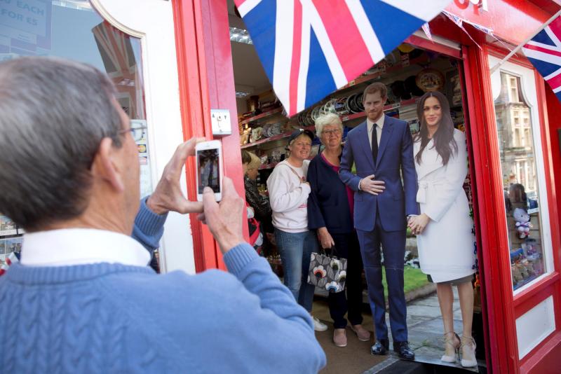 La boda real ha generado una gran atención social y se estima que más de 5.000 miembros de los medios de comunicación británicos e internacionales y personal de apoyo cubran el sábado el enlace del hijo del príncipe Carlos y la fallecida Diana de Gales