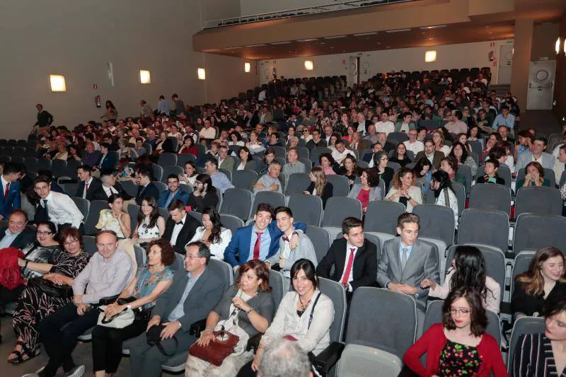 Fotos: Graduación de los estudiantes del IES Calderón de la Barca
