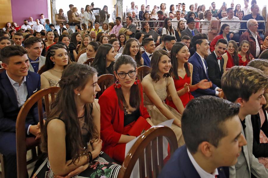 Fotos: Graduación de los alumnos del IES Padre Feijoo