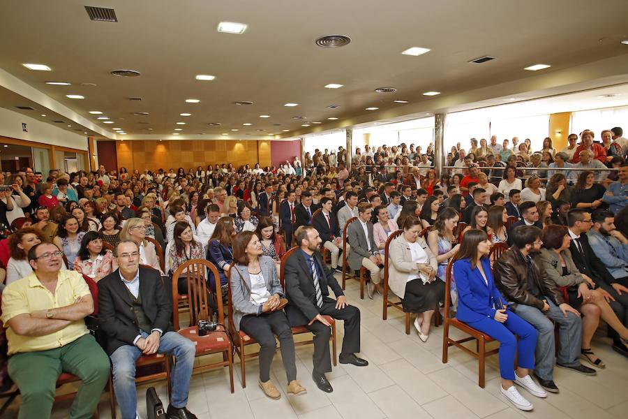 Fotos: Graduación de los alumnos del IES Padre Feijoo