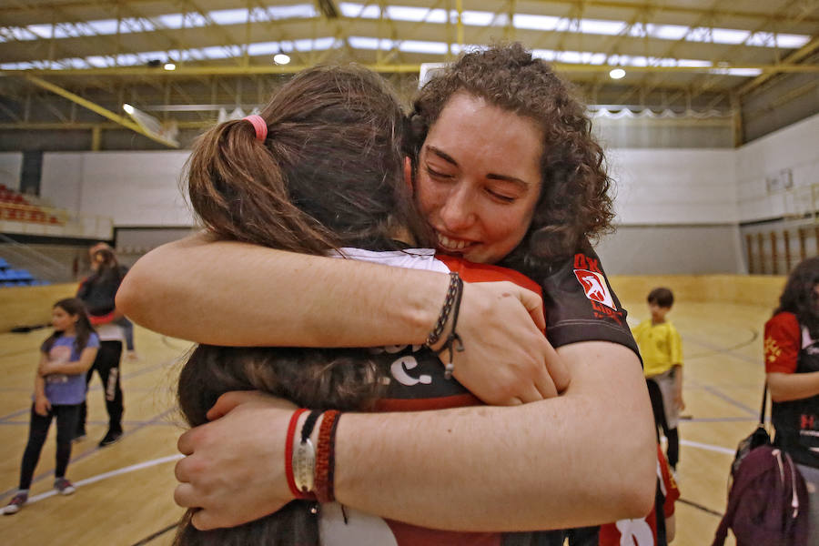 El equipo gijonés se proclama campeón por segunda vez consecutica tras vencer al Vila-Sana por 6-1.