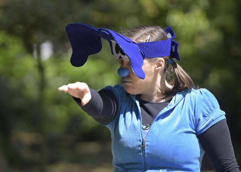 Los puestos tradicionales y los juegos infantiles amenizaron la jornada festiva.