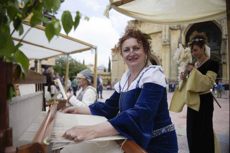 Los puestos tradicionales y los juegos infantiles amenizaron la jornada festiva.