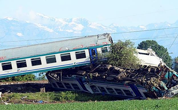 Dos vagones, en el lugar del accidente.