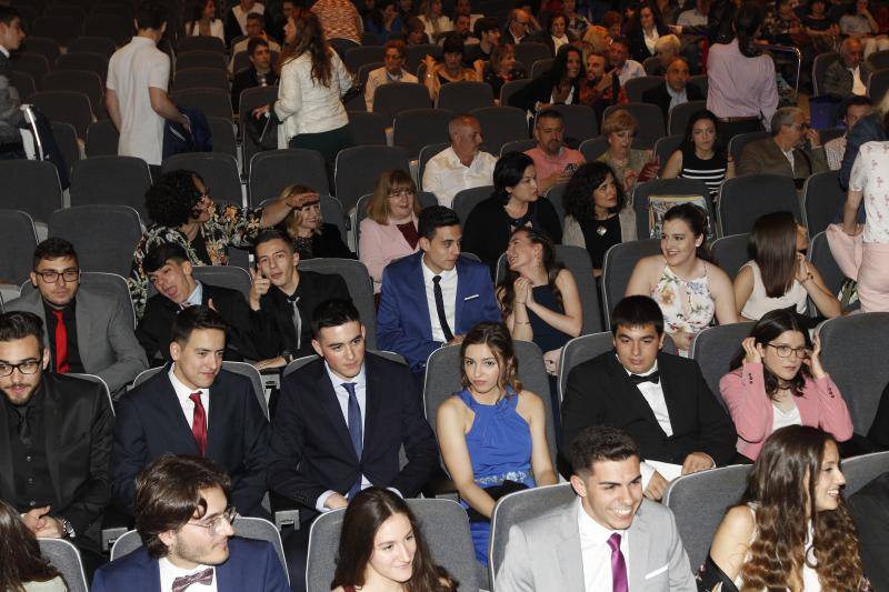 La despedida ha tenido lugar en el palacio de Congresos del recinto ferial Luis Adaro.