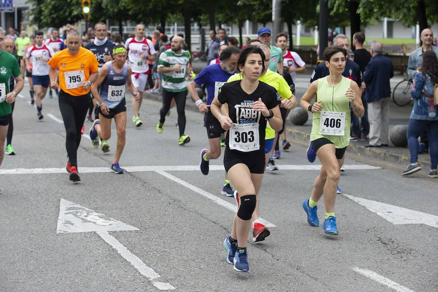 850 personas se sumaron a esta inciativa solidaria organizada por el Centro Comunitario de Sangre y Tejidos de Asturias, con el patrocinio de la Fundación EdP y la colaboración del Ayuntamiento de Gijón, la Dirección General de Deportes y EL COMERCIO