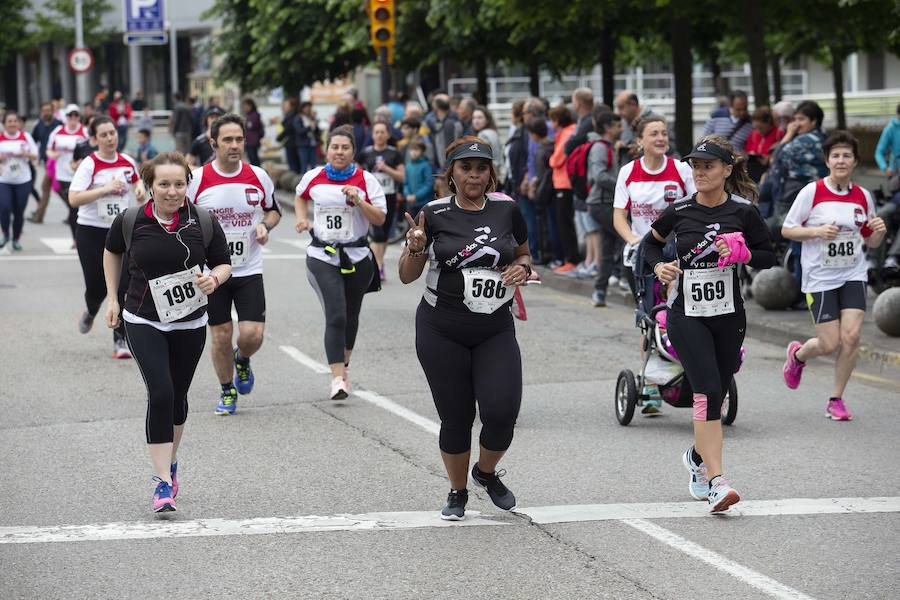 850 personas se sumaron a esta inciativa solidaria organizada por el Centro Comunitario de Sangre y Tejidos de Asturias, con el patrocinio de la Fundación EdP y la colaboración del Ayuntamiento de Gijón, la Dirección General de Deportes y EL COMERCIO