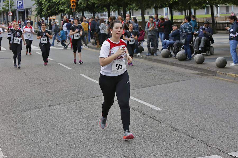 850 personas se sumaron a esta inciativa solidaria organizada por el Centro Comunitario de Sangre y Tejidos de Asturias, con el patrocinio de la Fundación EdP y la colaboración del Ayuntamiento de Gijón, la Dirección General de Deportes y EL COMERCIO