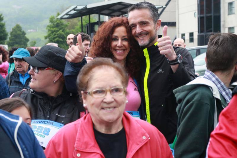 Gran éxito de la marcha popular entre los museos MUMI y Pozo Sotón a través del paseo fluvial.