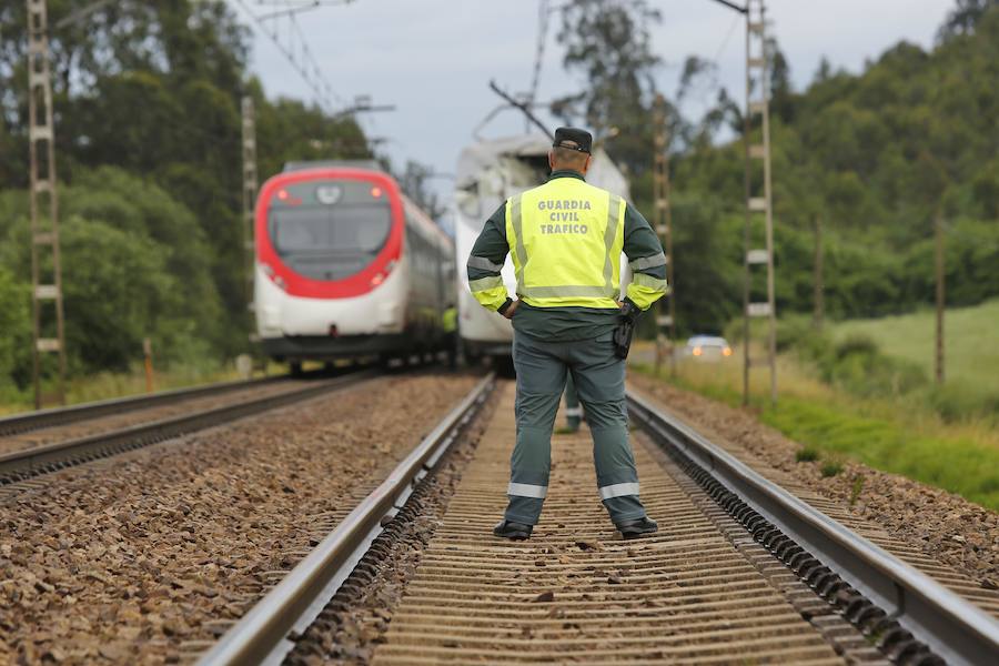 Las ramas entraron en la cabina e hirieron al conductor del tren, que cubría la ruta Madrid-Gijón y transportaba a 97 personas