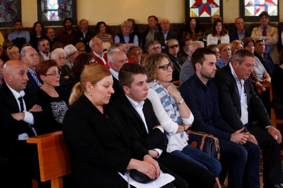 Decenas de familiares, amigos y destacados dirigentes de CC OO e IU de Asturias han dado su último adiós al sindicalista y exconcejal ovetense Emilio Huerta, 'Triqui', fallecido a los 73 años a causa de un cáncer. El secretario general del sindicato, José Manuel Zapico, y el exsecretario general de la coalición Gerardo Iglesias son algunos de los que han dedicado unas últimas palabras en el acto de despedida celebrado en el tanatorio de Los Arenales. 