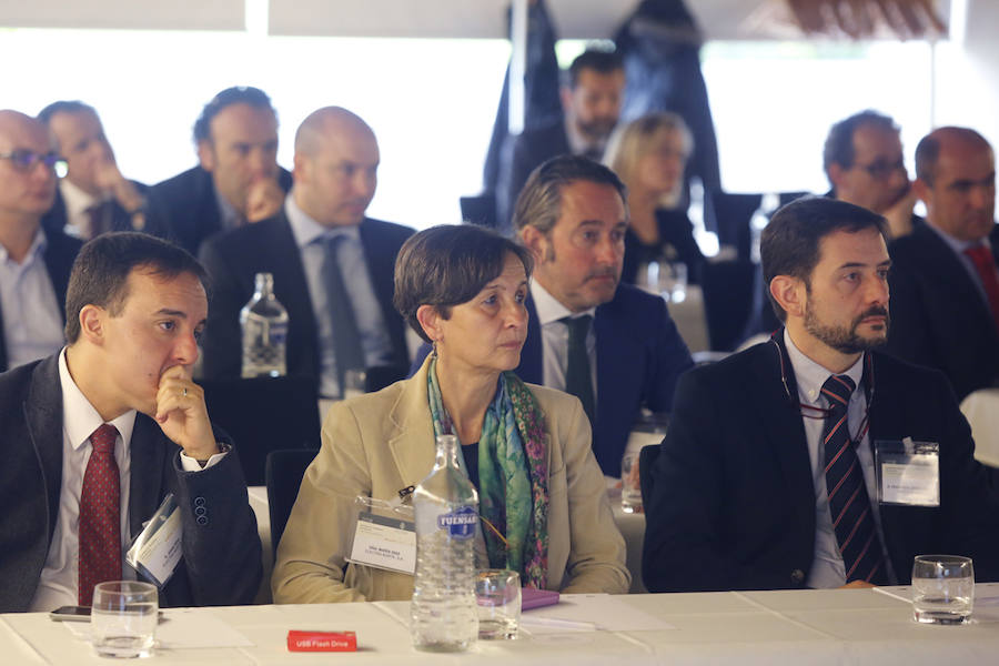 El acto, al que acudió el presidente de la Federación Asturiana de Empresarios (FADE) Belarmino Feito, se celebró en Las Caldas. 