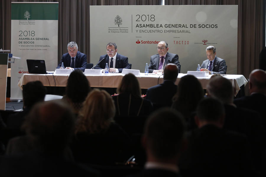 El acto, al que acudió el presidente de la Federación Asturiana de Empresarios (FADE) Belarmino Feito, se celebró en Las Caldas. 