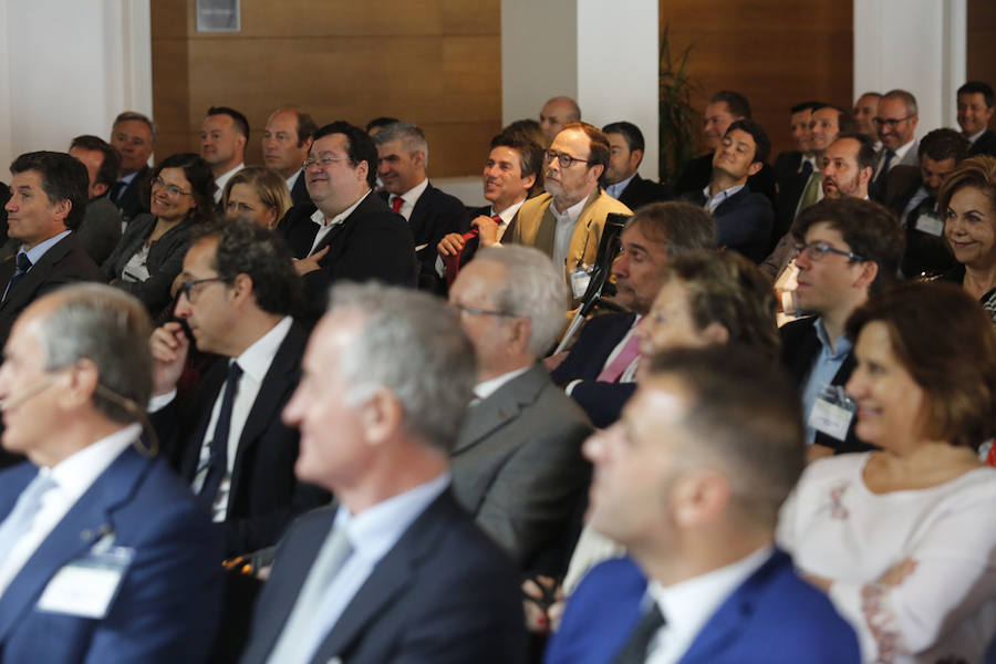 El acto, al que acudió el presidente de la Federación Asturiana de Empresarios (FADE) Belarmino Feito, se celebró en Las Caldas. 