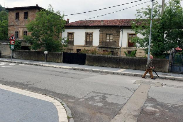 El palacio del conjunto histórico de Campomanes, en Lena. 