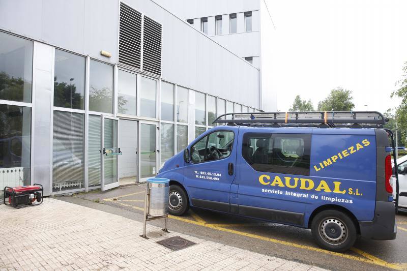 La limpieza en distintas zonas de la ciudad y el balance de daños ocupa este martes a los afectados por la lluvia caída en los últimos días