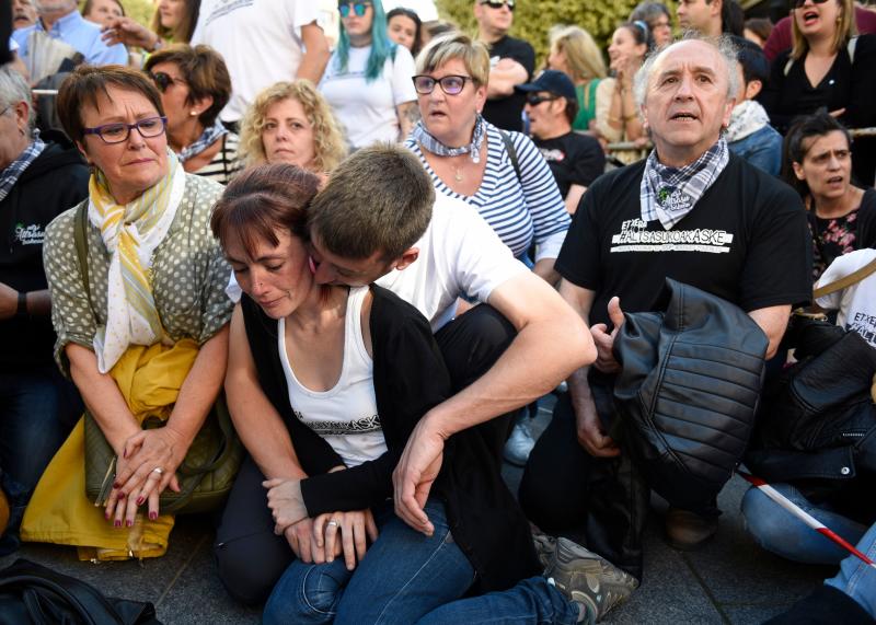 Fotos: Miles de personas protestan en Pamplona contra la sentencia impuesta a los ocho jóvenes por la agresión de Alsasua